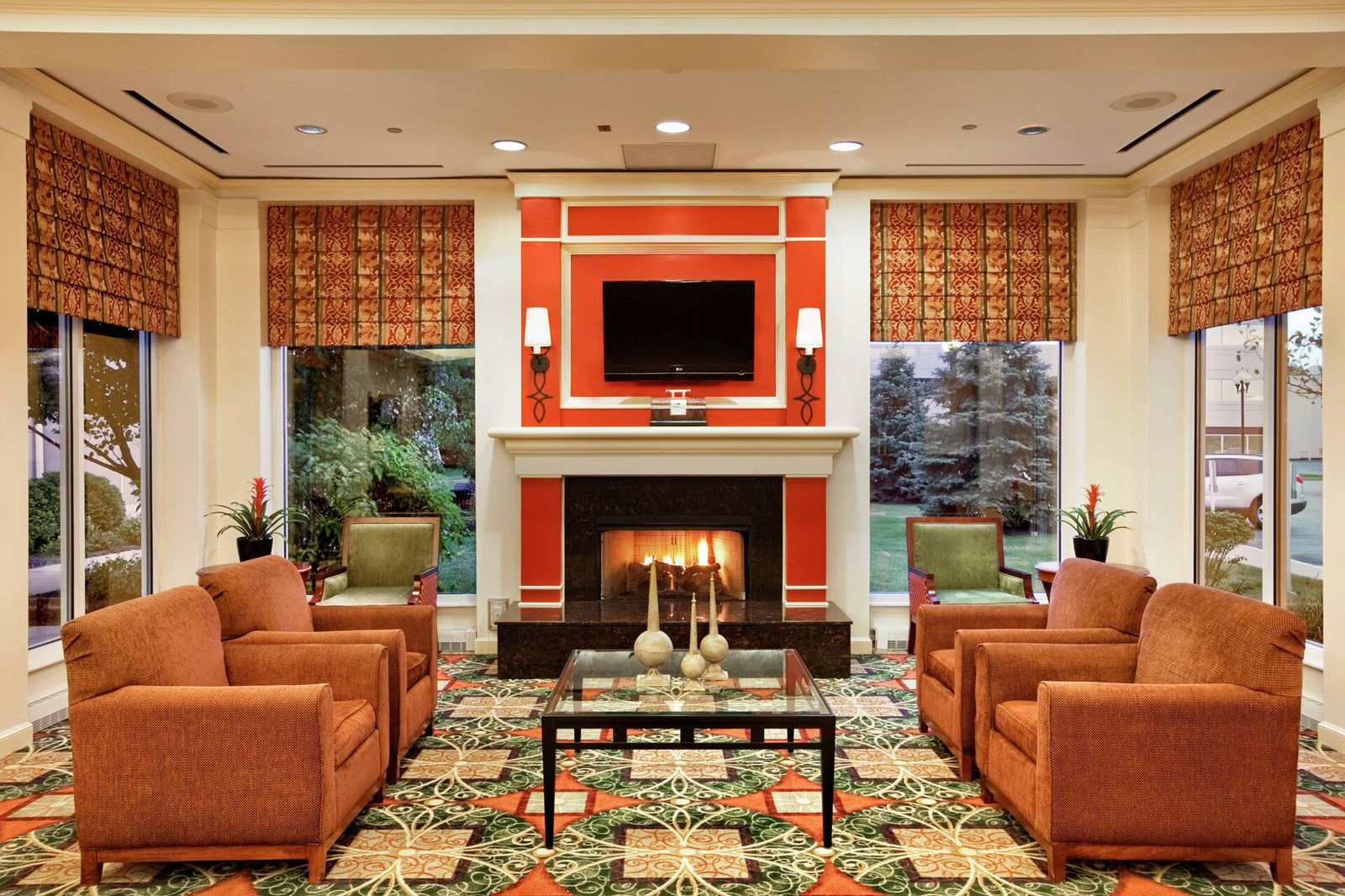 Hilton Garden Inn — Lobby
